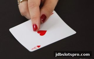 在jdb电子游戏官网畅玩：牛牛对决心理战与水果机出分真相